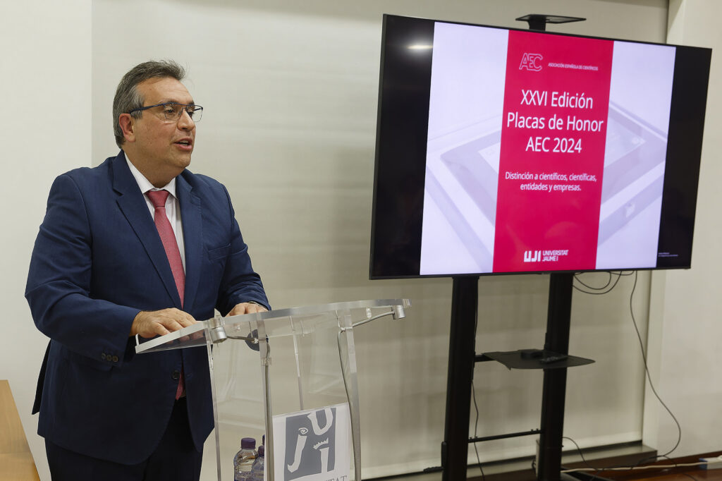 Manuel Jordán Vidal, durante la entrega de las Placas de Honor AEC 2024.